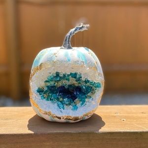 Druzy Geode Pumpkin